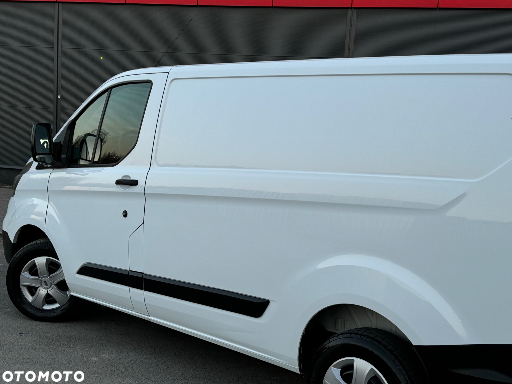 Ford Transit Custom - 13
