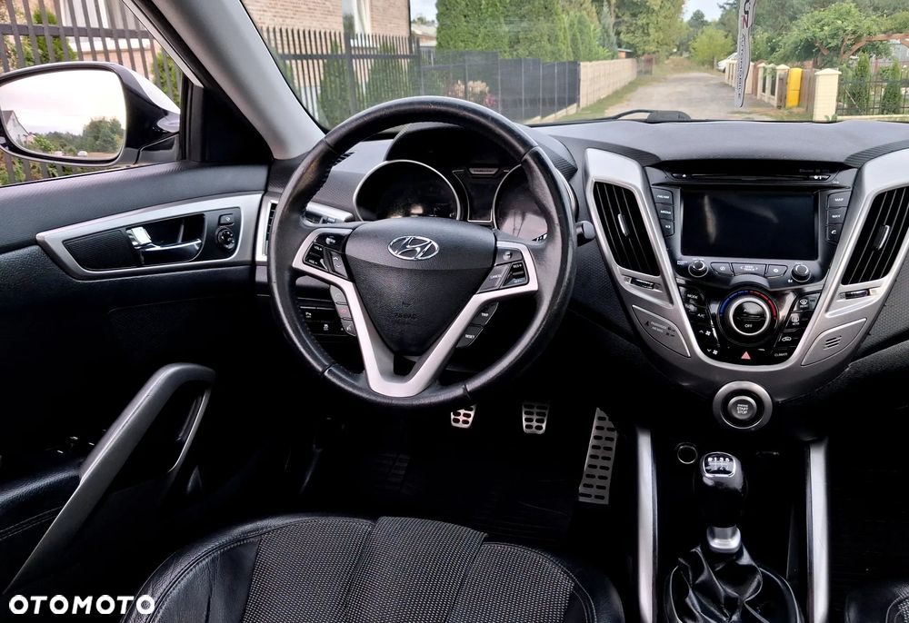 Hyundai Veloster 1.6 Premium - 21