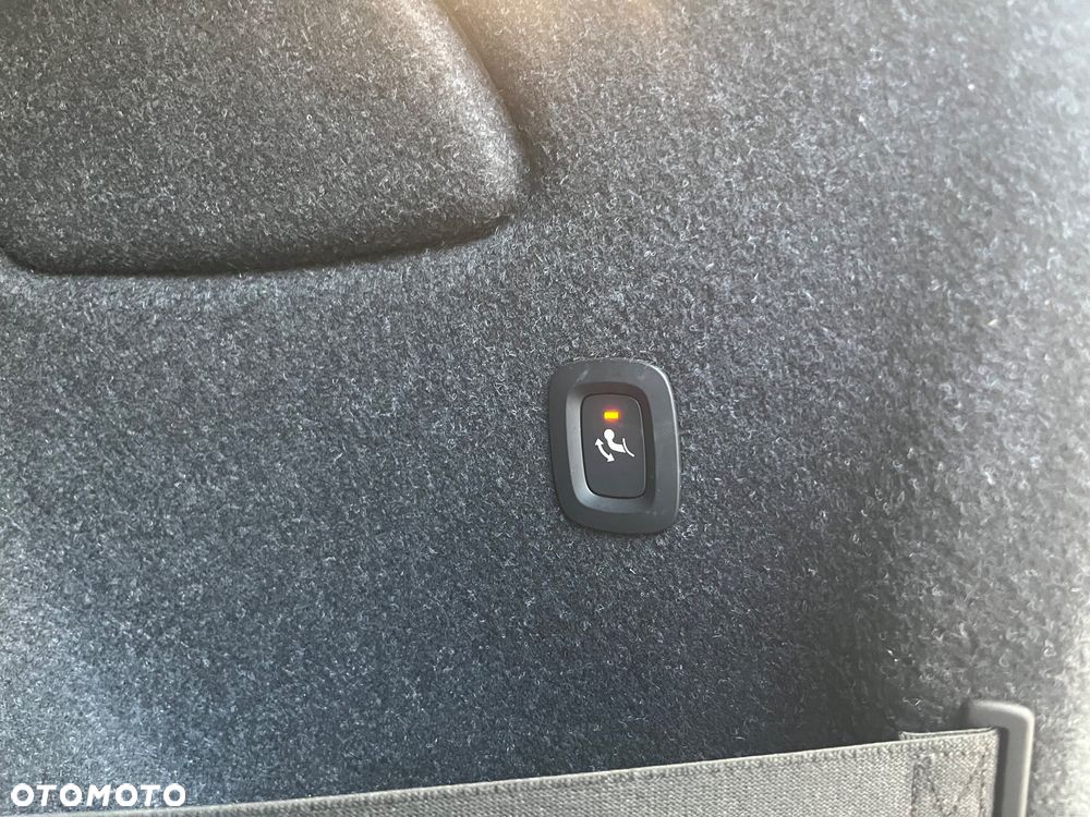 Volvo XC 40 D3 Momentum Pro - 14