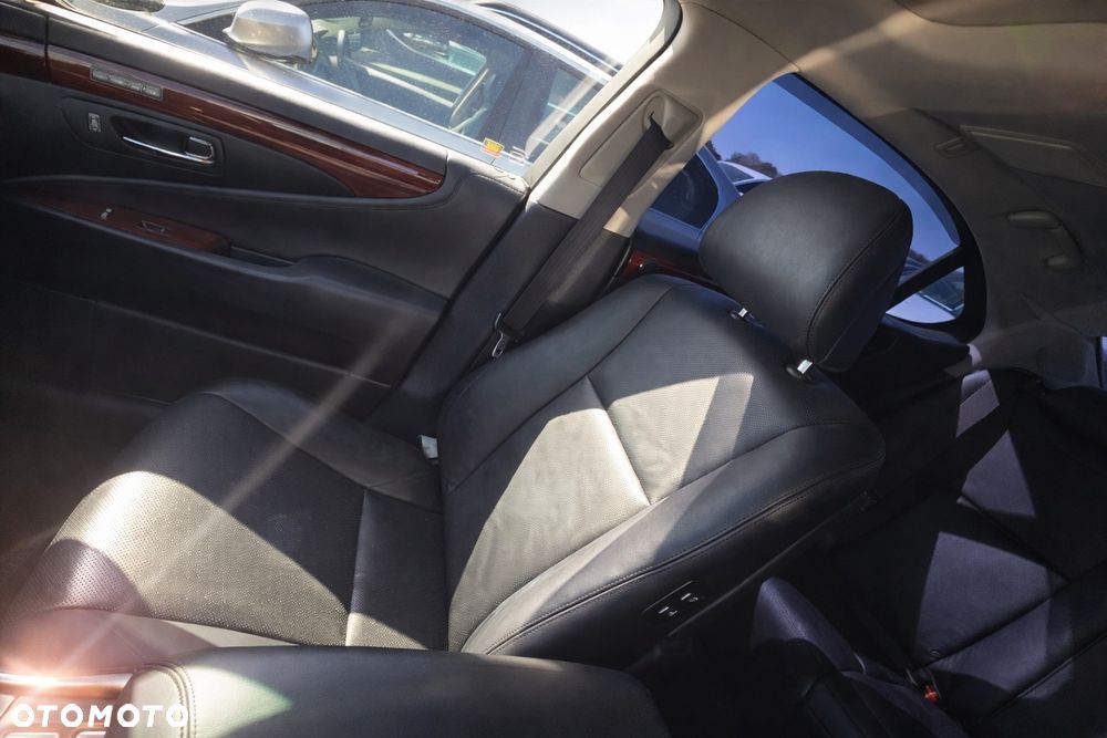 Lexus LS 460 Luxury Line - 15