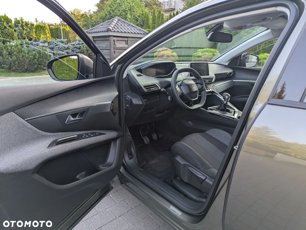 Peugeot 5008 1.5 BlueHDi Allure S&S - 8