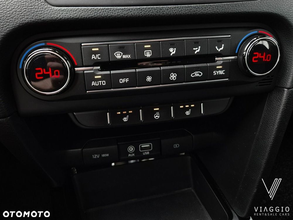 Kia Ceed - 16