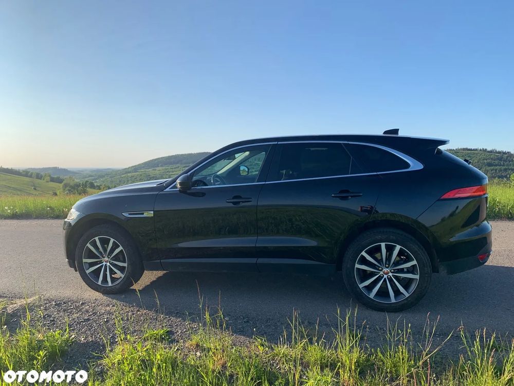 Jaguar F-Pace - 4