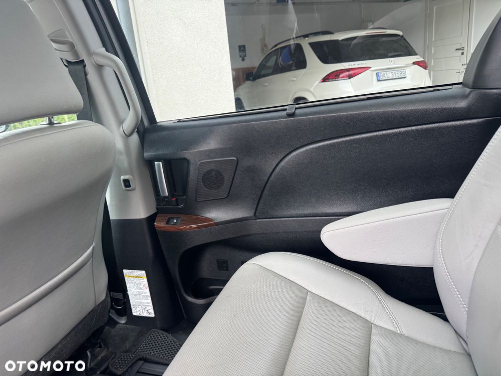 Toyota Sienna 3.5 V6 Limited AWD - 14