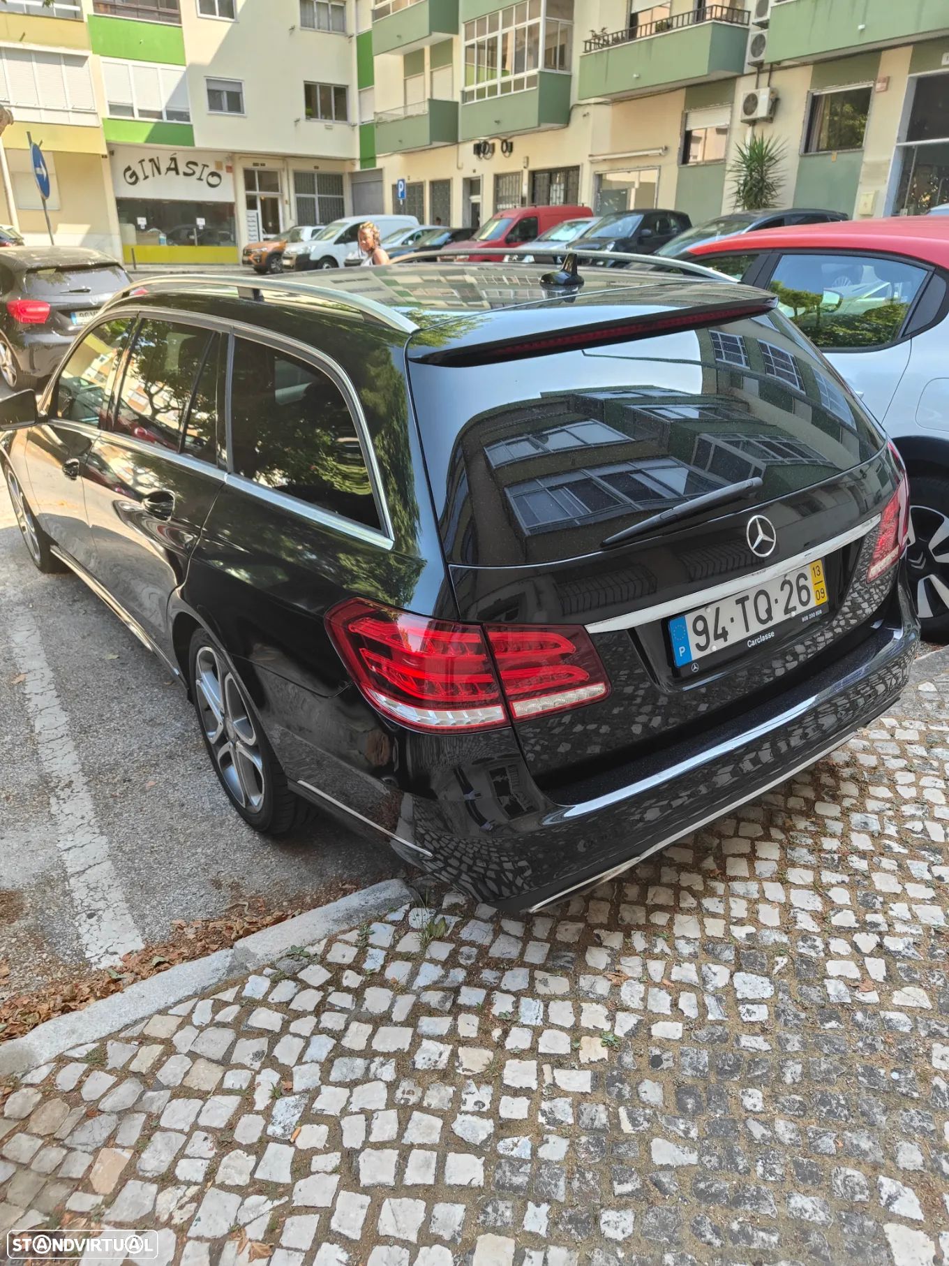 Mercedes-Benz E 300 Bluetec Hybrid Avantgarde - 1