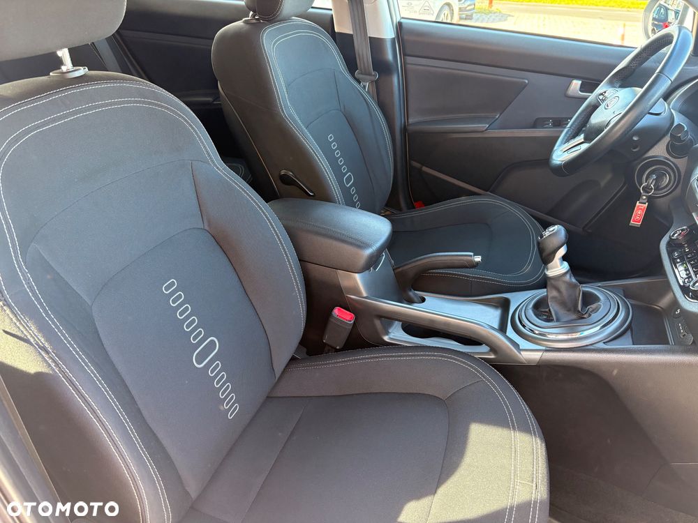 Kia Sportage 1.7 CRDI 2WD Attract - 24