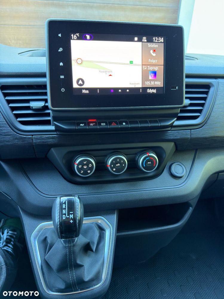 Renault Trafic - 13