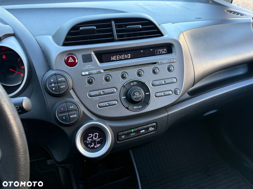 Honda Jazz 1.4 Executive - 12