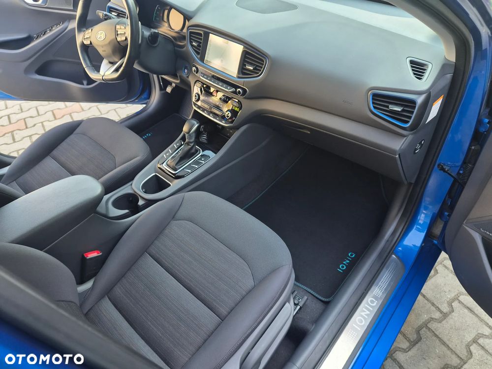 Hyundai IONIQ 1.6 GDI Premium - 16