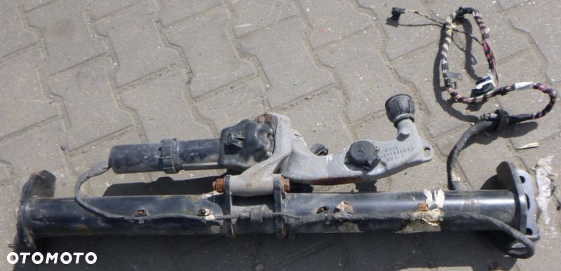 Mercedes GLE W167 Hak Holowniczy A1673102600 - 1