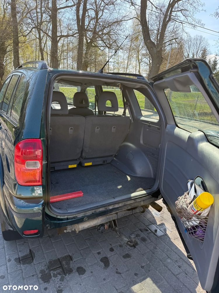 Toyota RAV4 D-4D 4x4 - 7