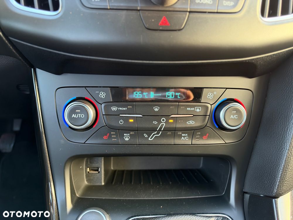 Ford Focus 1.0 EcoBoost Titanium ASS - 22