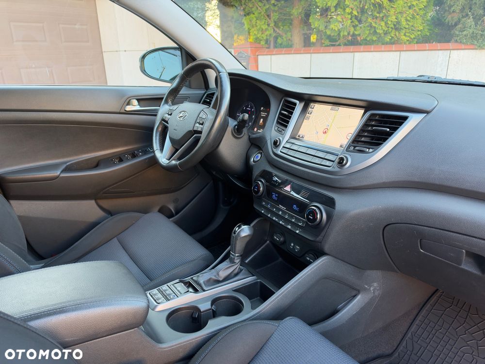 Hyundai Tucson 2.0 CRDI 4WD Automatik Premium - 16