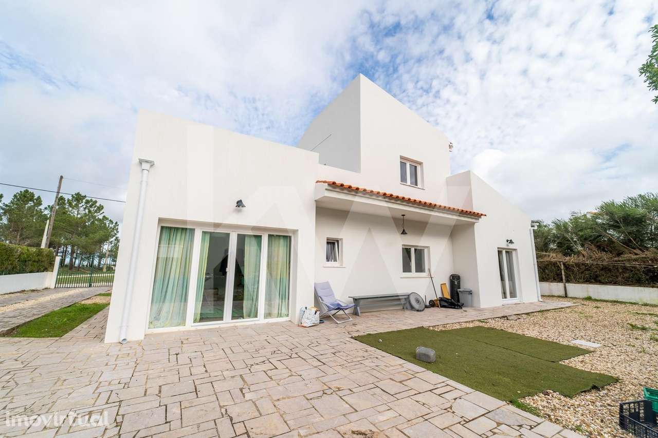 Moradia T4+1 totalmente remodelada Vale da Telha - Grande imagem: 3/28