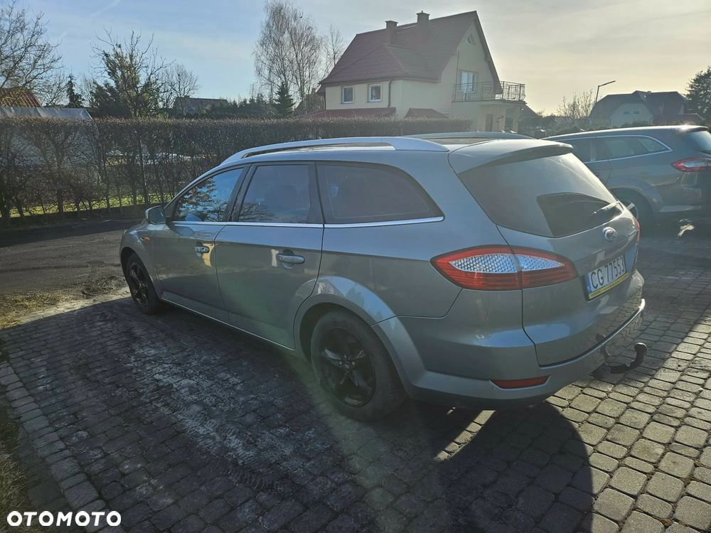 Ford Mondeo - 8