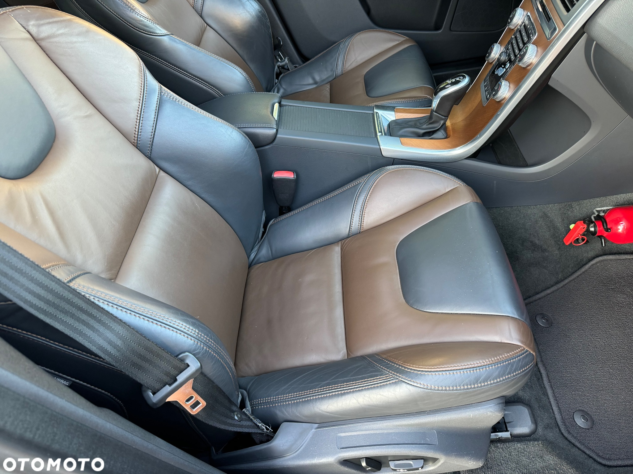 Volvo XC 60 D4 Geartronic Summum - 19