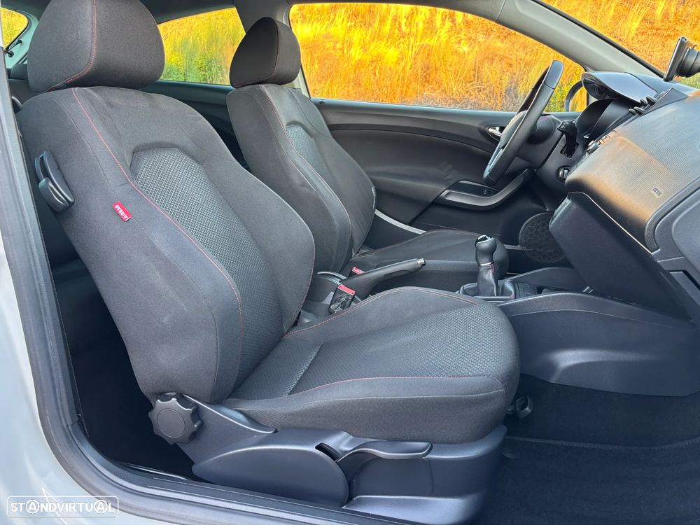 SEAT Ibiza 2.0 TDi FR 30 Anos - 28