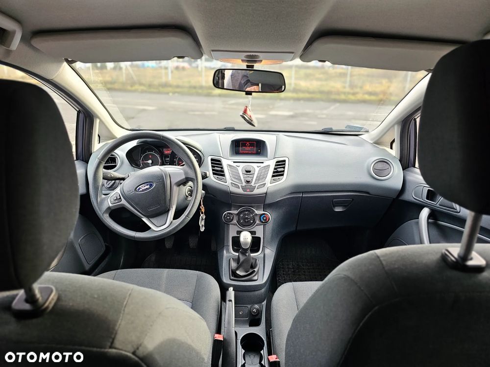 Ford Fiesta 1.25 Trend - 12