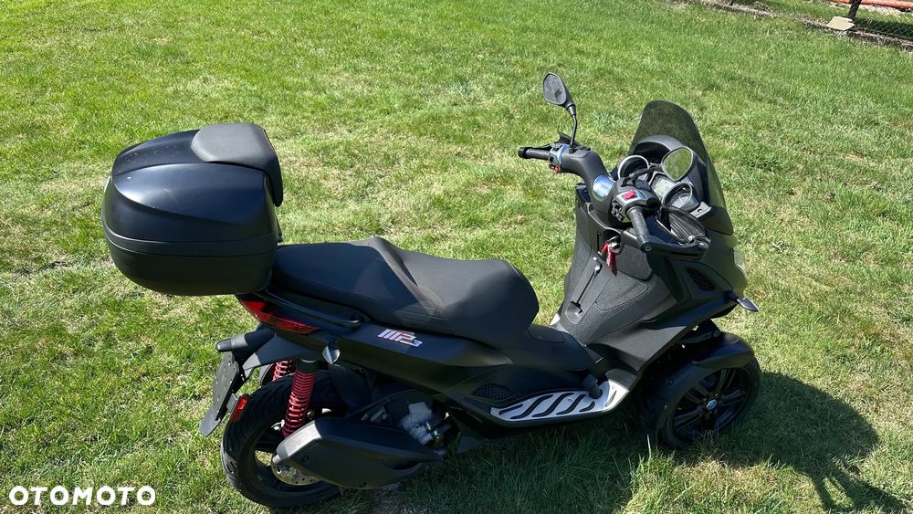Piaggio MP-3 - 7