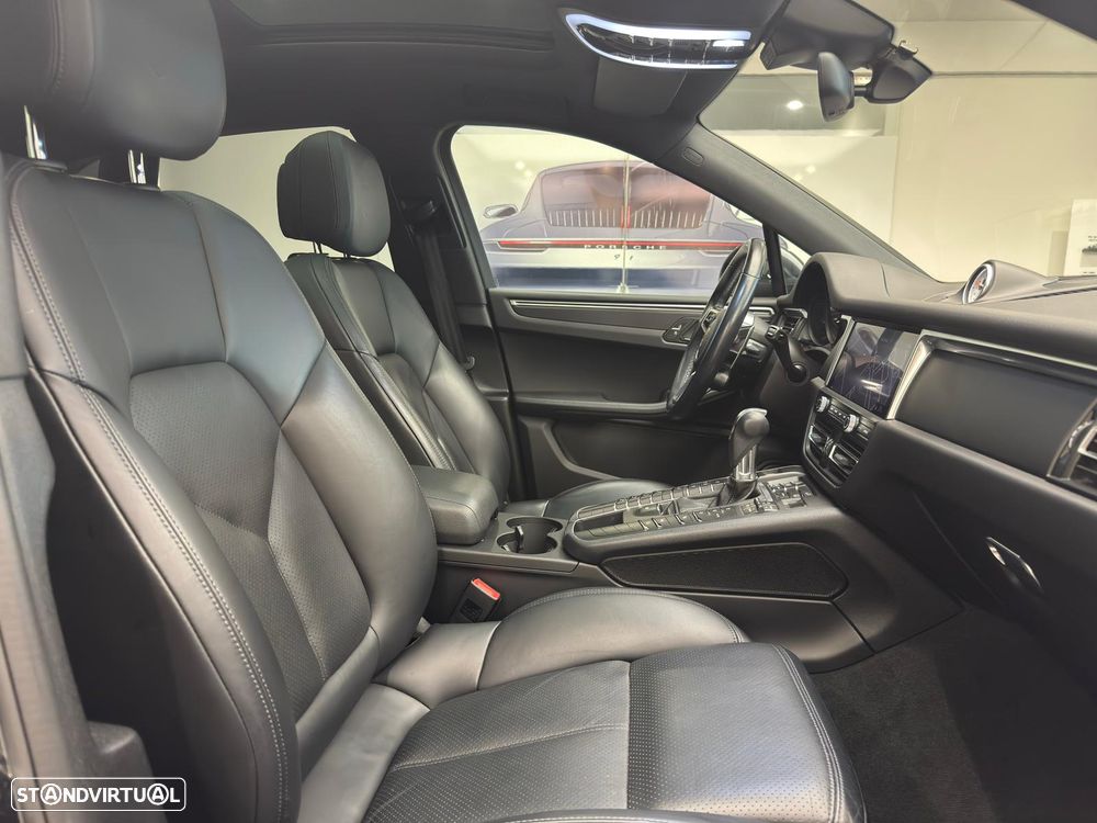 Porsche Macan - 26