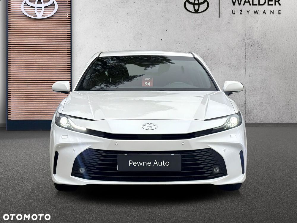 Toyota Camry - 7