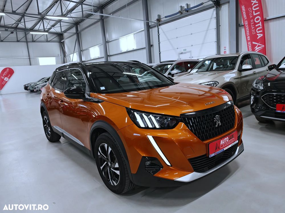 Peugeot 2008 PureTech 130 EAT8 GT - 3