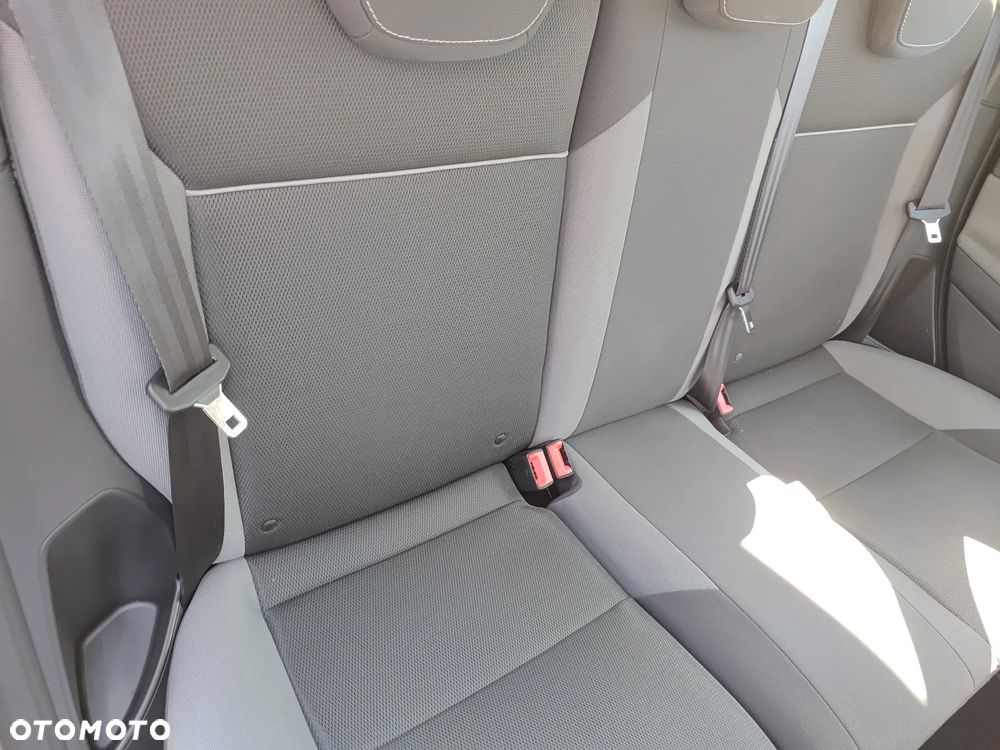 Ford Focus SW - 22