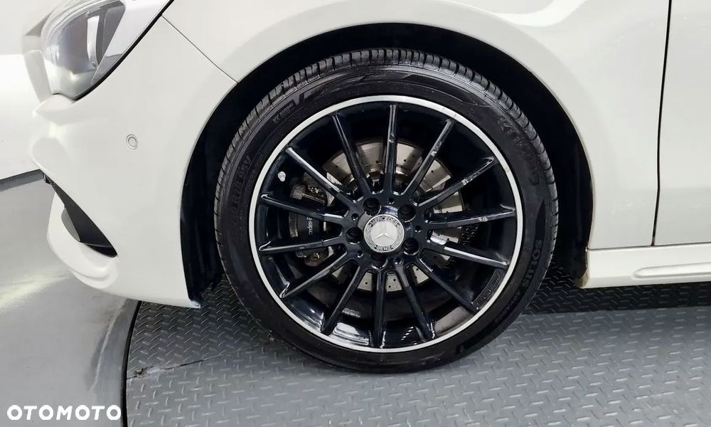 Mercedes-Benz CLA - 23