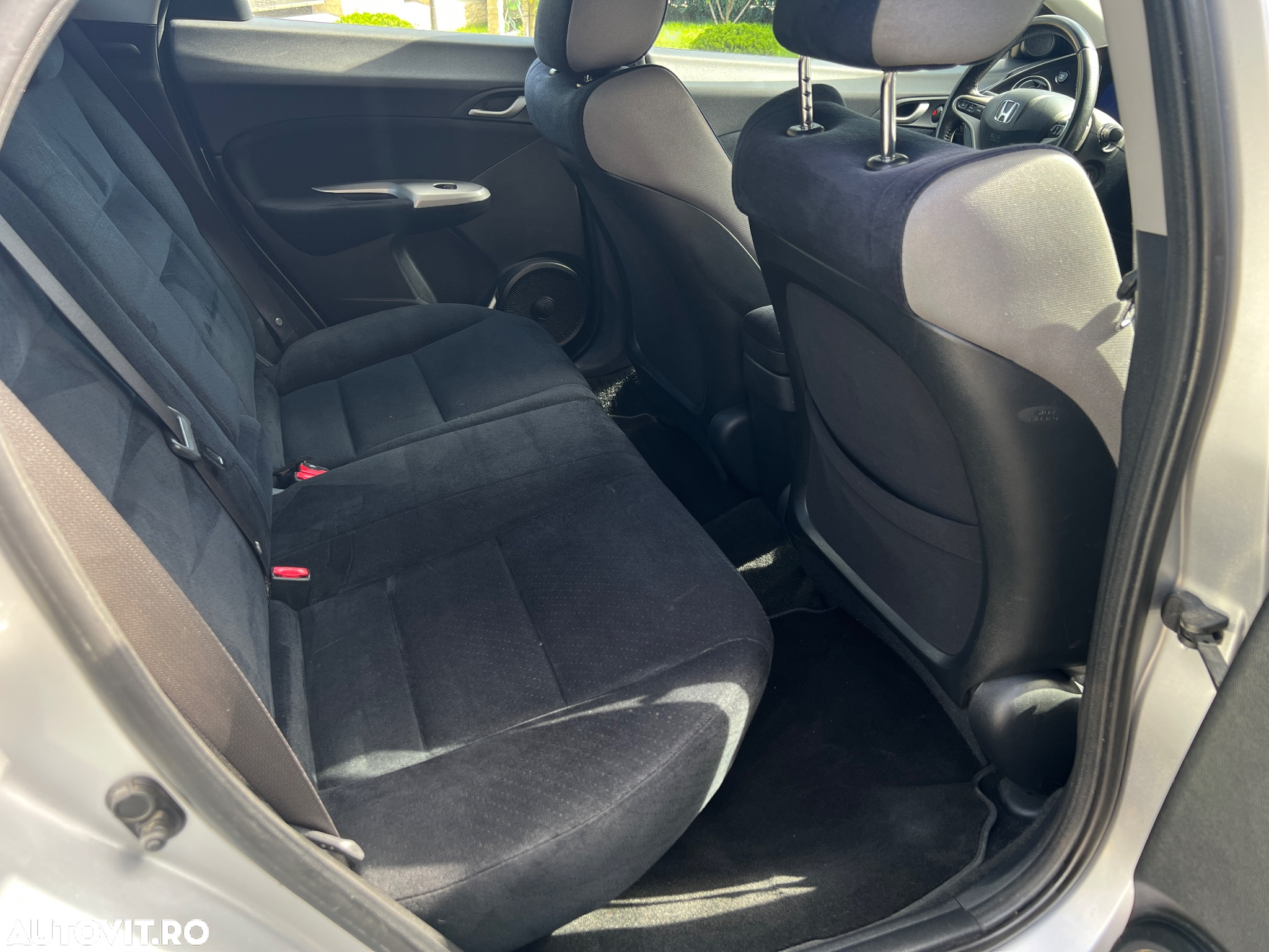 Honda Civic 1.8i-VTEC Sport - 9