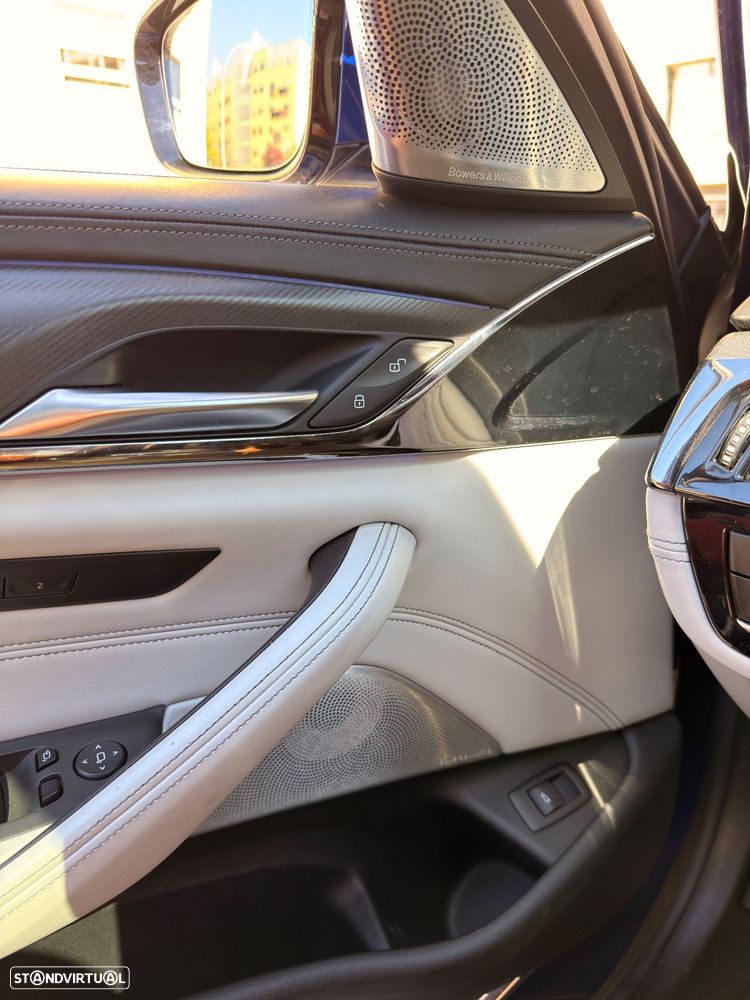 BMW M5 Standard - 11