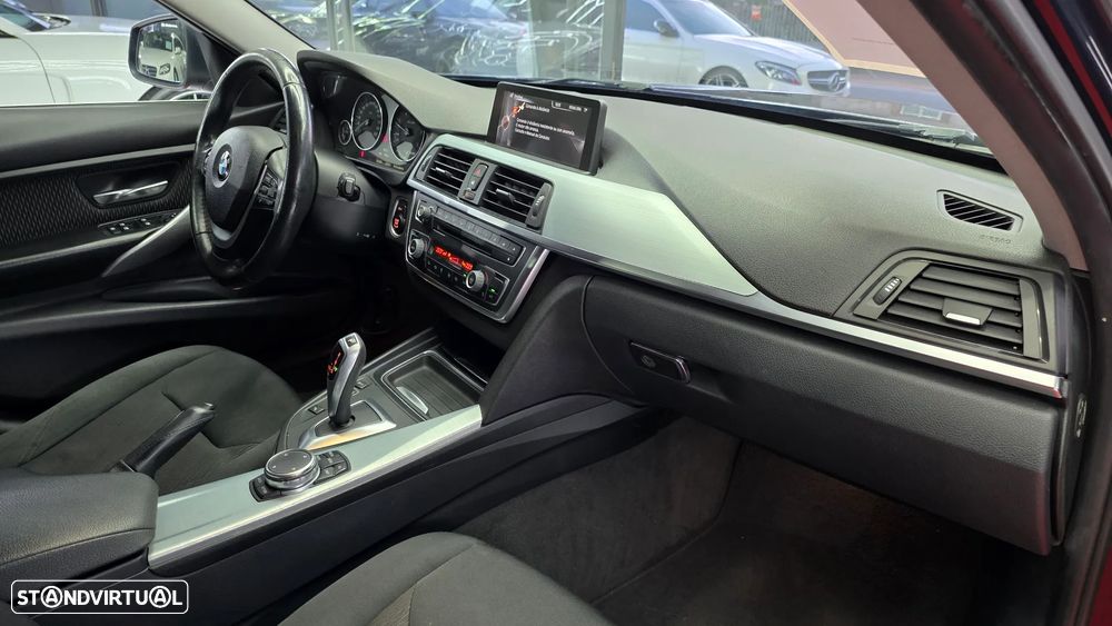 BMW 320 d EfficientDynamics Line Luxury Auto - 19