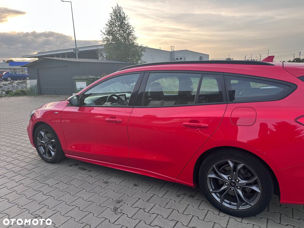 Ford Focus 1.5 EcoBoost ST-Line - 8
