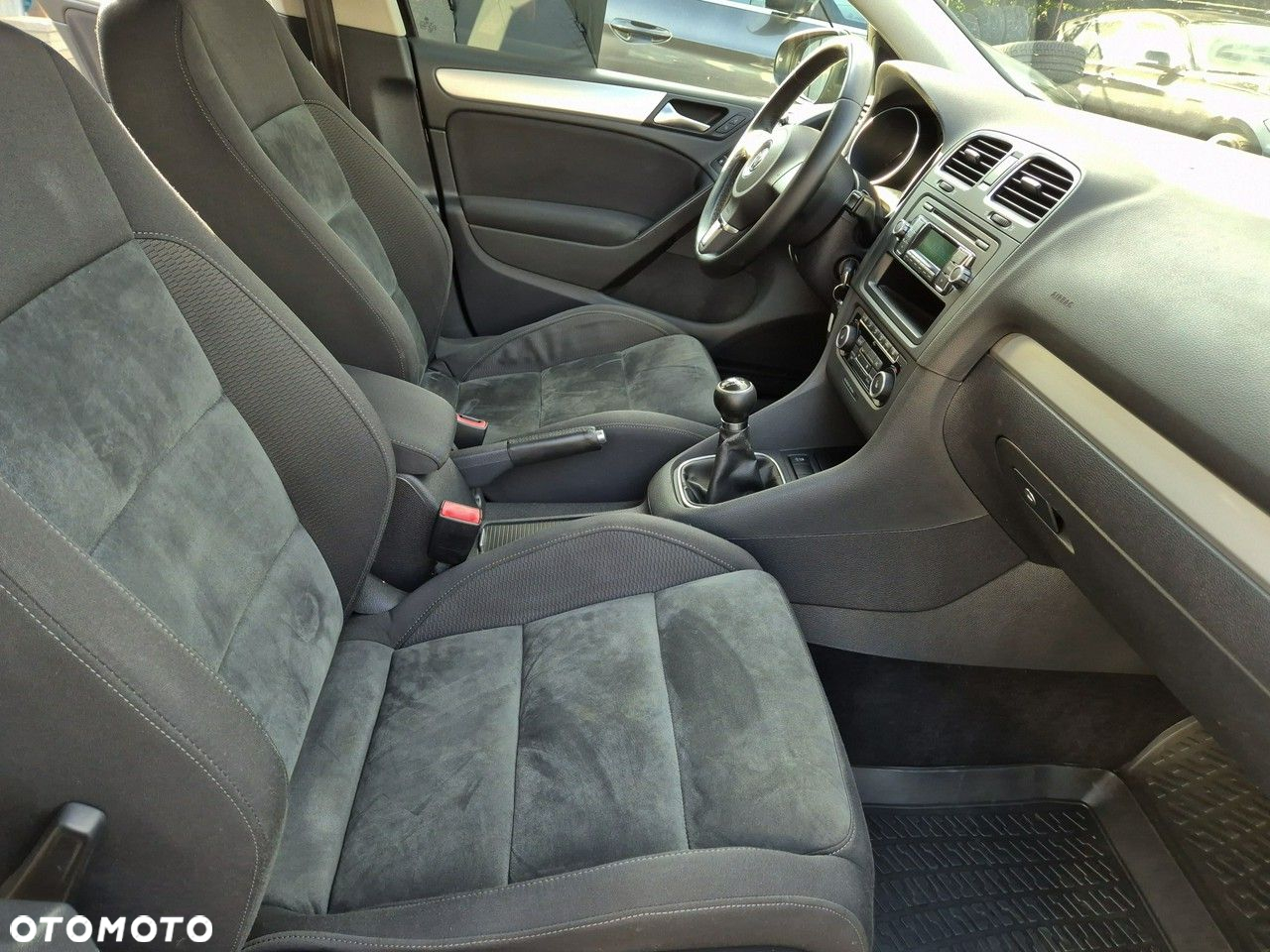 Volkswagen Golf 1.4 TSI Highline - 28