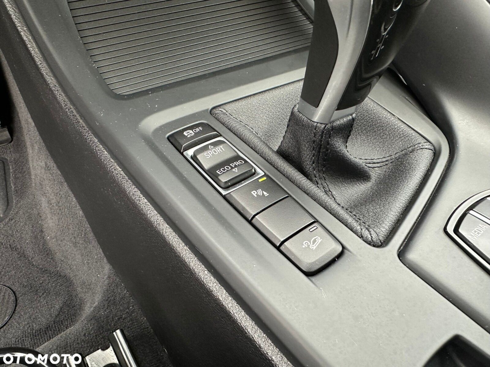 BMW X1 xDrive20d Advantage - 29