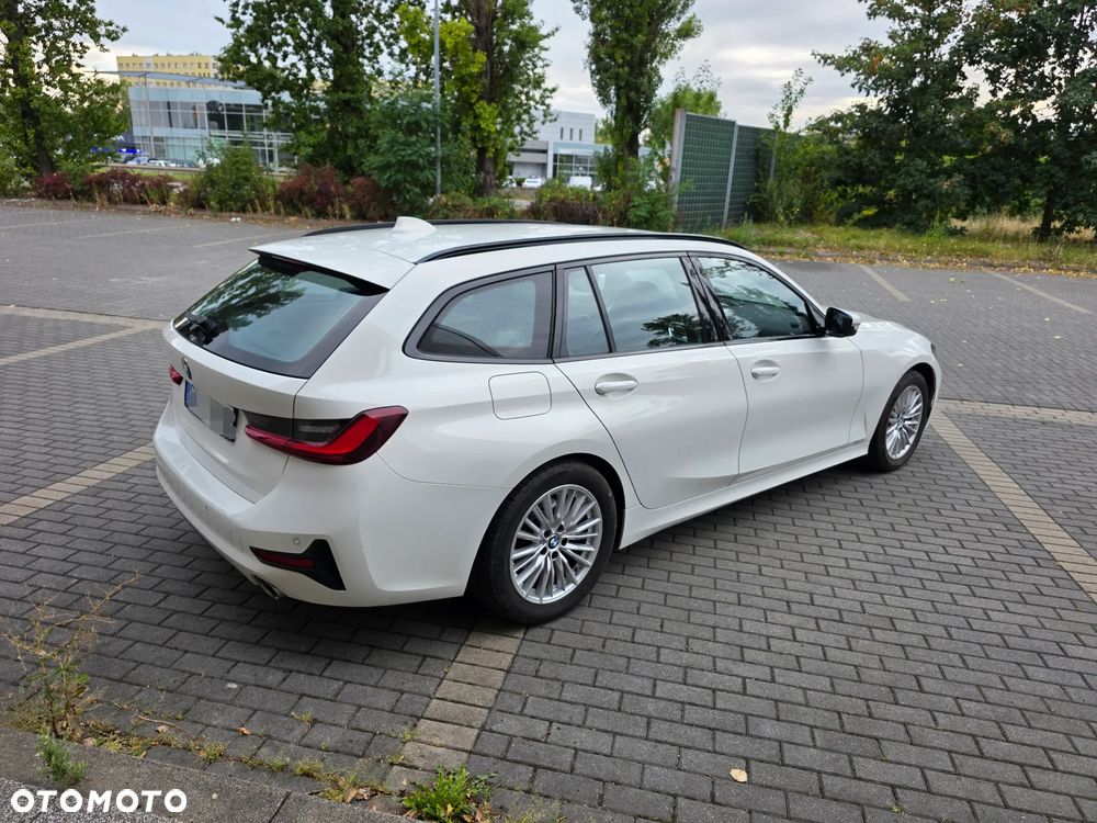 BMW Seria 3 320d MHEV Sport Line - 3