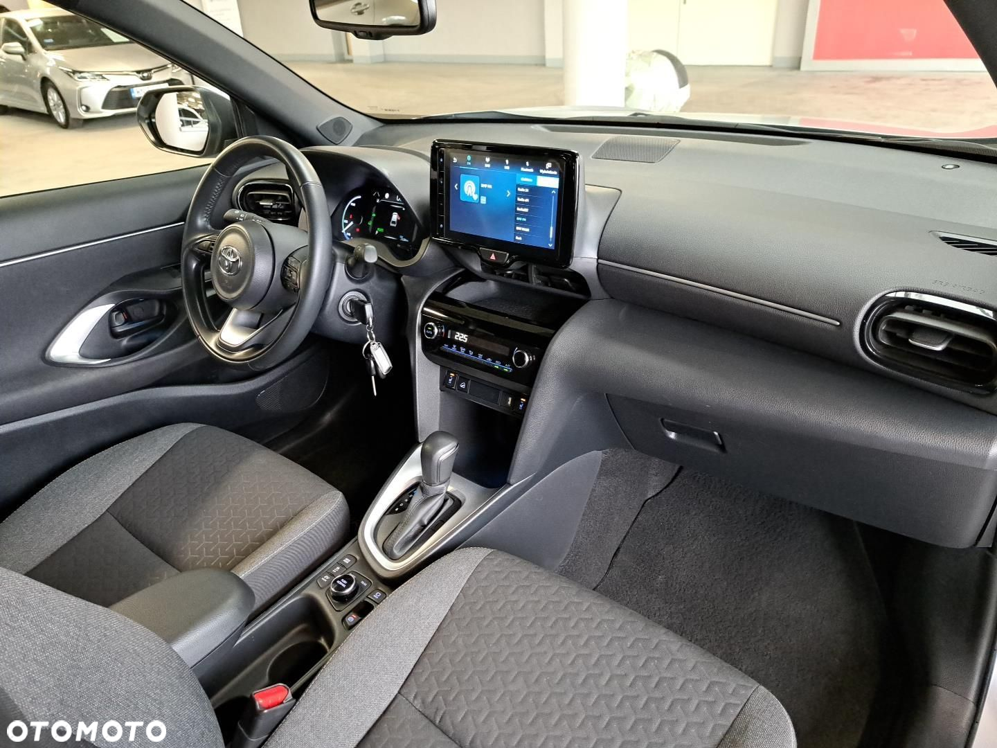Toyota Yaris Cross - 16