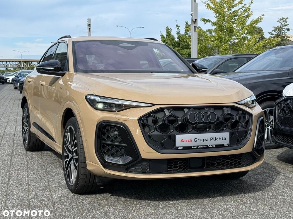 Audi Q5 Sportback - 12