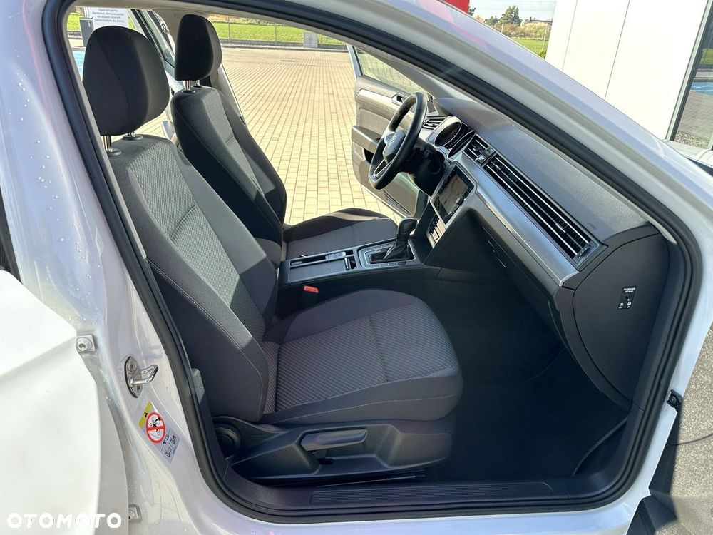Volkswagen Passat Variant 2.0 TDI EVO Business DSG - 15