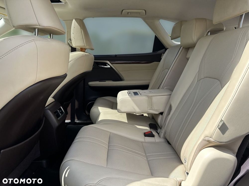 Lexus RX - 14