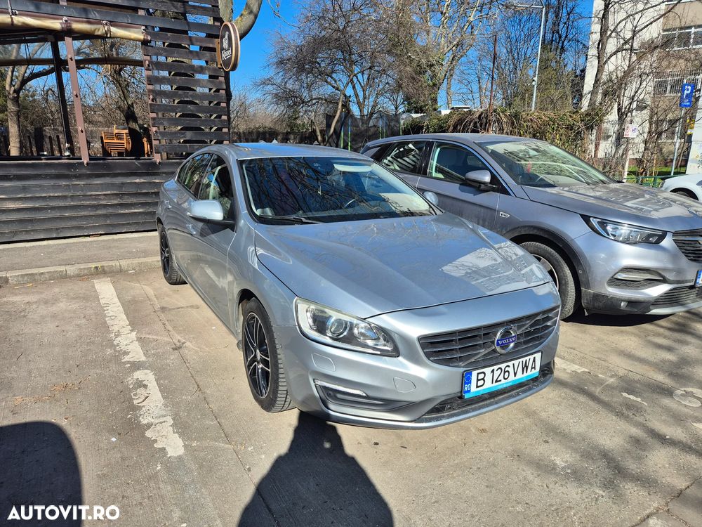 Volvo S60 - 1