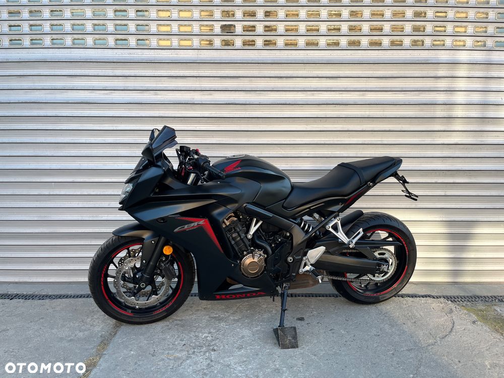 Honda CBR - 23