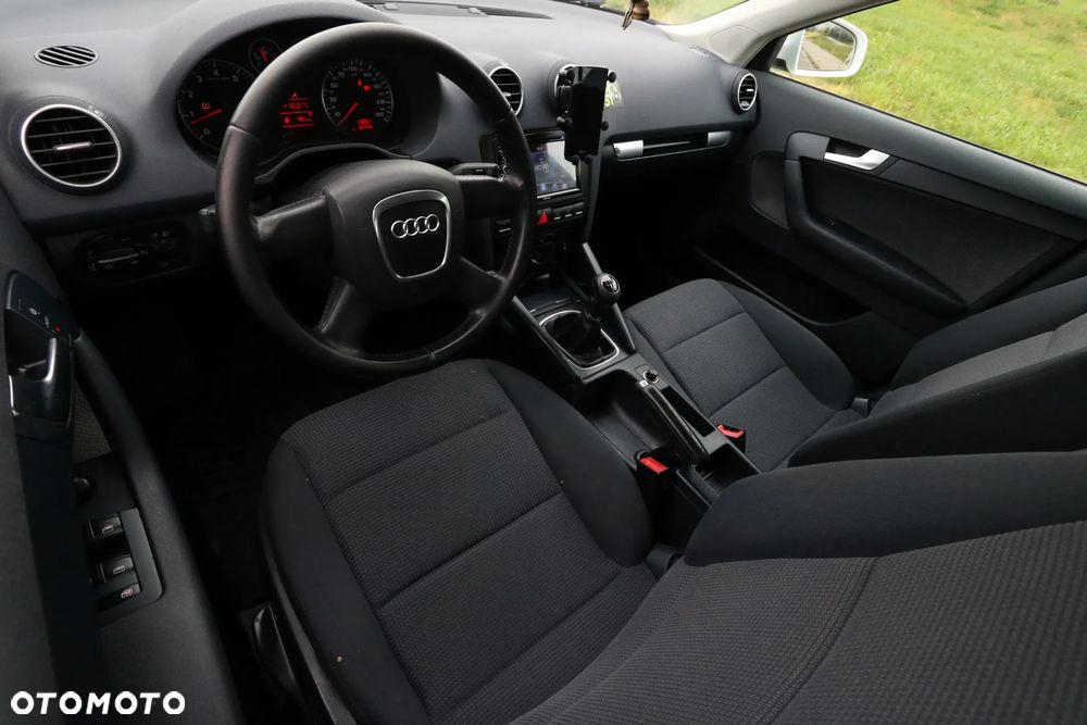 Audi A3 Sportback 1.6 Limited Edition - 6
