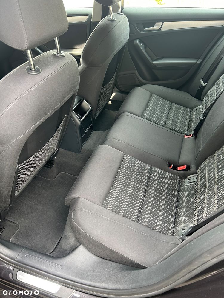 Audi A4 Avant 2.0 TDI - 9