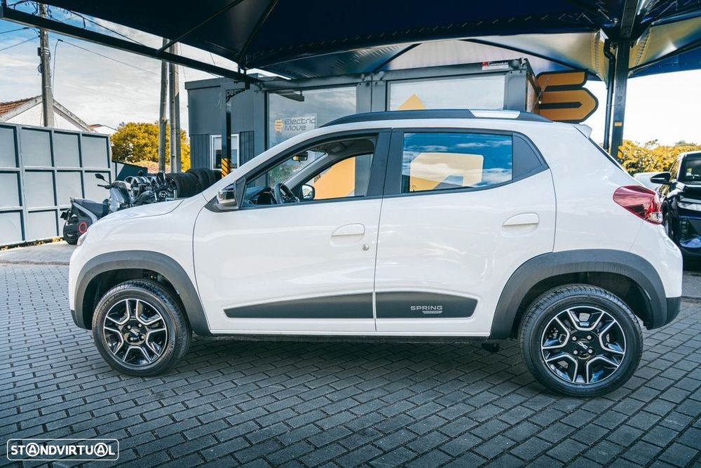 Dacia Spring - 11