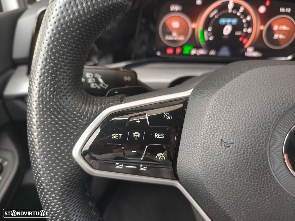 VW Golf 1.4 TSI GTE+ DSG - 34
