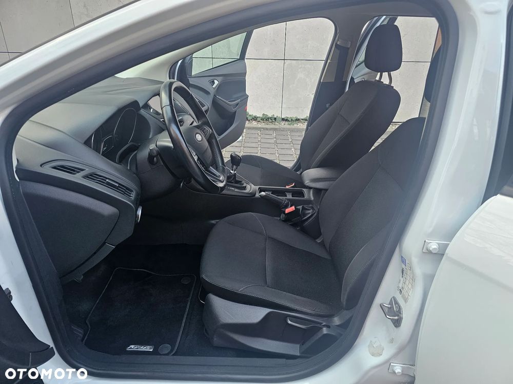 Ford Focus 1.5 TDCi DPF Start-Stopp-System Titanium - 10