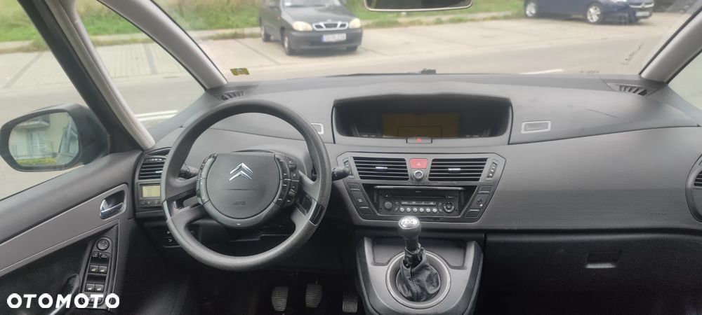 Citroën C4 Grand Picasso 1.8 16V Style - 6