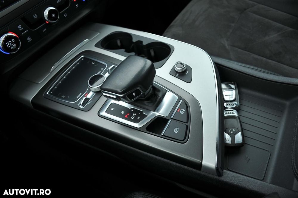 Audi Q7 3.0 50 TDI quattro Tiptronic - 12