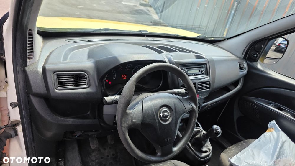 Opel Combo - 16