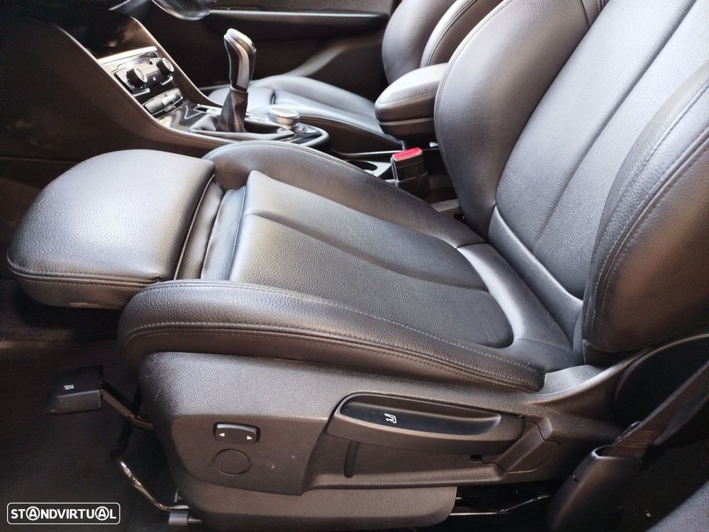 BMW 216 Gran Tourer - 7